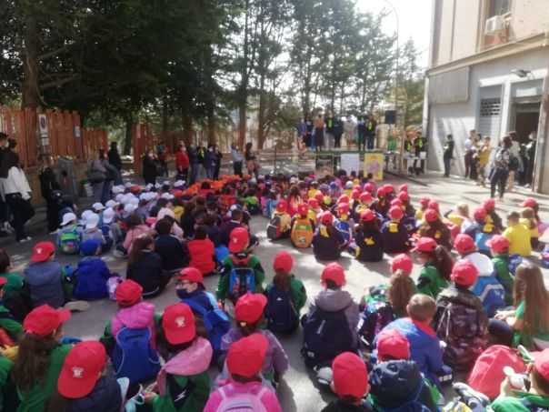 26 aprile Festa del libro - San  Cataldo - un pensiero ai bambini di Sumy